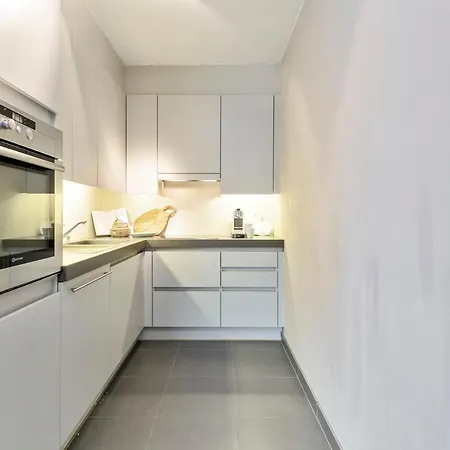 דירה Charming Sunny Duplex With 2 Large Terraces And Private Parking In *
