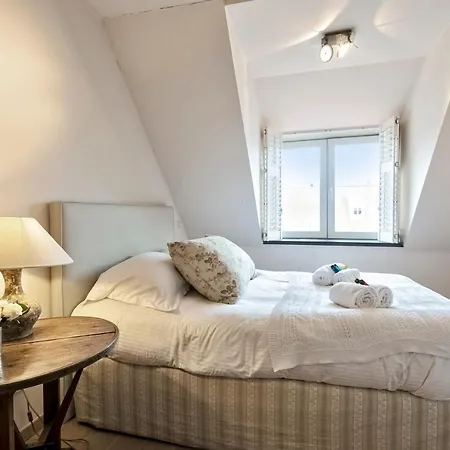 דירה Charming Sunny Duplex With 2 Large Terraces And Private Parking In